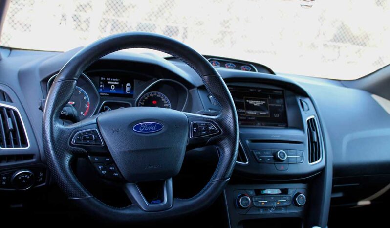 
								Ford FOCUS RS full									