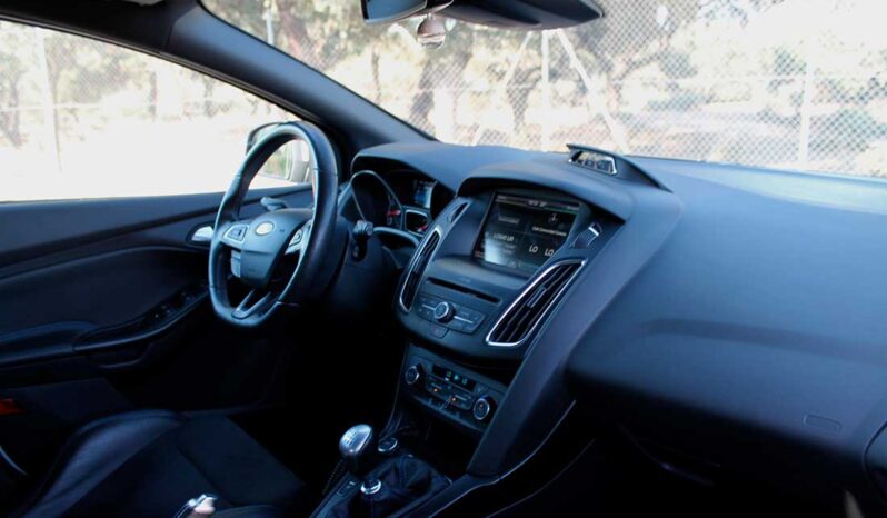 
								Ford FOCUS RS full									